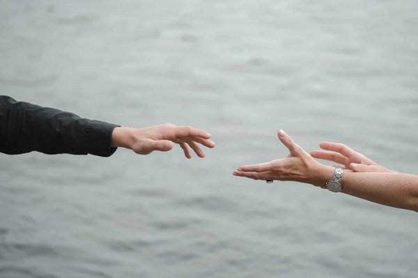 Construire une relation de confiance avec son artisan : étapes essentielles